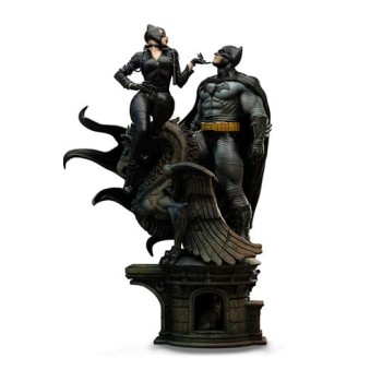DC Comics Diorama 1/6 Batman and Catwoman 51 cm