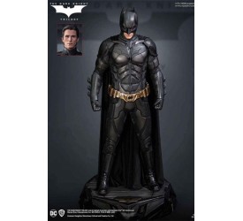 The Dark Knight Statue 1/3 Batman Premium Edi..