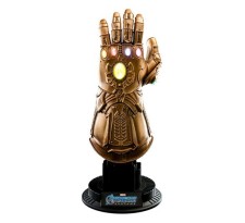 Avengers: Endgame Replica 1/4 Infinity Gauntlet 17 cm