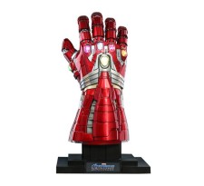 Avengers: Endgame Life-Size Masterpiece Replica 1/1 Nano Gauntlet Hulk Ver. 71 cm