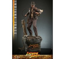 Indiana Jones: Indiana Jones and the Dial of Destiny - Indiana Jones Deluxe Version 1:6 Scale Figure