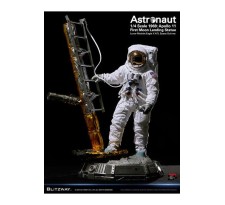 The Real: Astronaut Apollo 11 LM-5 A7L First Moon Landing 1:4 Scale Statue 79 cm