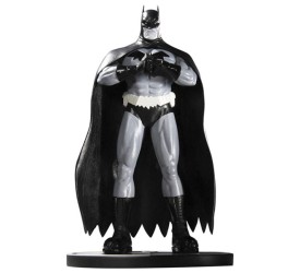 Batman Black & White Statue Patrick Gleas..
