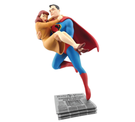 DC Comics Superman Rescues Lois Lane Statue 2..