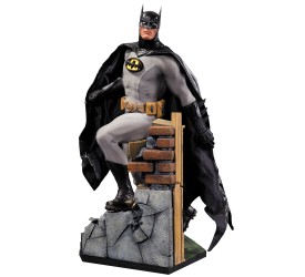 DC Comics Museum Quality Statue 1/4 Batman Ve..