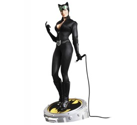 DC Comics Museum Quality Statue 1/4 Catwoman ..