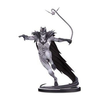 Batman Black & White Statue Batman by Kenneth Rocafort 22 cm