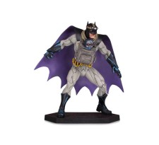 Dark Nights: Metal Statue Batman with Darkseid Baby 15 cm