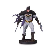 DC Designer Series Mini Statue Metal Batman by Capullo 16 cm