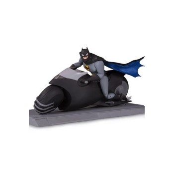 Batman The Animated Series Action Figure Batman with Batcycle 15 cm