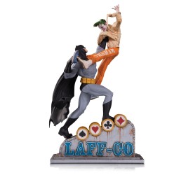 DC Batman vs the Joker Laff CO Battle Statue