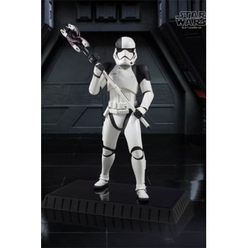 Star Wars Episode VIII Statue 1/6 Executioner Trooper 28 cm