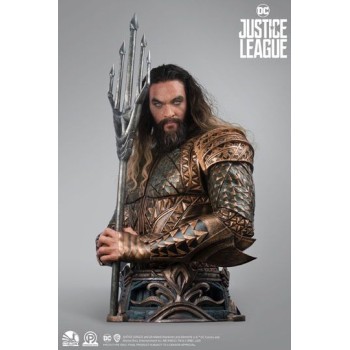 Justice League Life-Size Bust Auqaman 116 cm