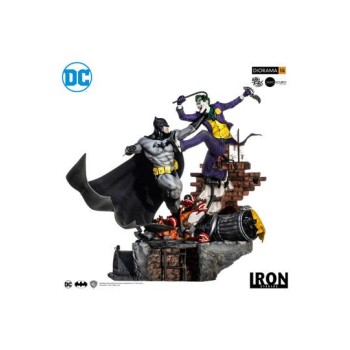 DC Comics Diorama 1/6 Batman vs Joker Battle by Ivan Reis 52 cm