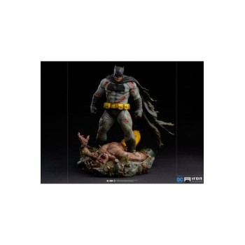 Batman The Dark Knight Returns Diorama 1/6 Batman 38 cm