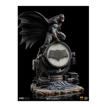 Zack Snyder s Justice League Deluxe Art Scale Statue 1/10 Batman on Batsignal 28 cm