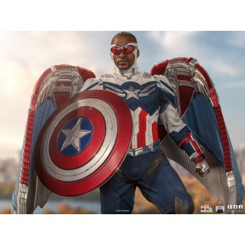 Marvel Falcon and the Winter Soldier Legacy Replica 1/4 Captain America Sam Wilson (Closed Wings Version)