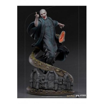 Harry Potter Legacy Replica Statue 1/4 Voldemort and Nagini 58 cm