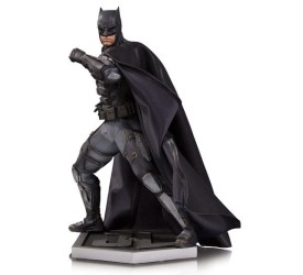 Justice League Movie Statue Tactical Suit Bat..