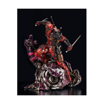 Marvel Fine Art Signature Series featuring the Kucharek Brothers Statue 1/6 Deadpool 36 cm