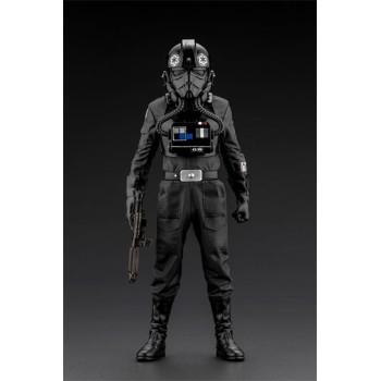 Star Wars Episode IV ARTFX+ Statue 1/10 Tie Fighter Pilot 18 cm