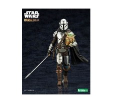 Star Wars The Mandalorian ARTFX Statue 1/10 Mandalorian and Grogu with Beskar Staff 18 cm