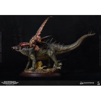 Gigantspinosaurus and Inner Mongolia Velociraptor Green Deluxe Edition