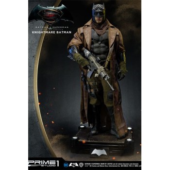 Batman v Superman Dawn of Justice 1/2 Statue Knightmare Batman 109 cm