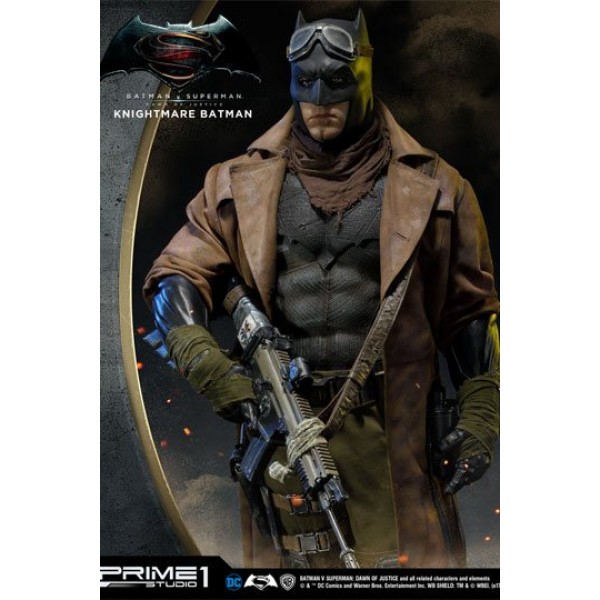 Batman v Superman Dawn of Justice 1/2 Statue Knightmare Batman ...