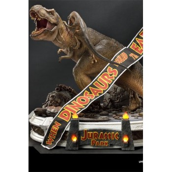 Jurassic Park Statue 1/8 T-Rex vs Velociraptors in the Rotunda 65 cm