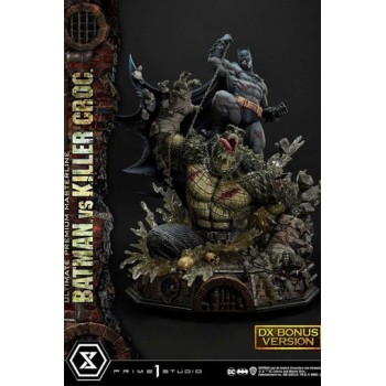 Batman Ultimate Premium Masterline Series Statue Batman Versus Killer Croc Deluxe Bonus Version 71 cm