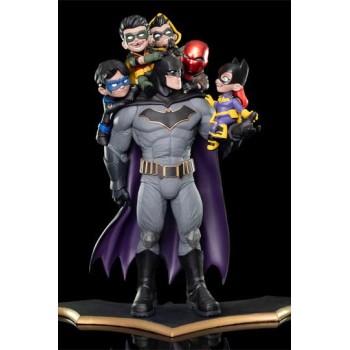 DC Comics Q-Master Diorama Batman: Family 39 cm