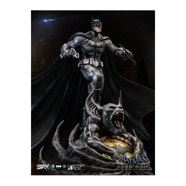 Batman: Arkham Origins Batman 1/8 Scale Limited Edition Statue