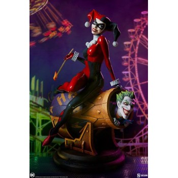 DC Comics Diorama Harley Quinn and The Joker 35 cm