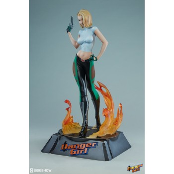 Danger Girl Premium Format Figure Abbey Chase 53 cm