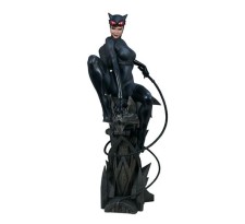 DC Comics Premium Format Figure Catwoman 56 cm