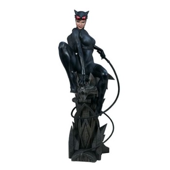 DC Comics Premium Format Figure Catwoman 56 cm Reproduction