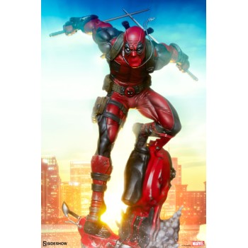 Marvel Deadpool Premium Format Figure 52 cm