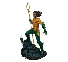 Aquaman Premium Format Figure Aquaman 64 cm