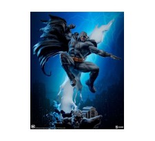 DC Comics Premium Format Statue Batman: The Dark Knight Returns 80 cm