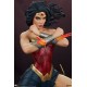 DC Comics Premium Format Statue Wonder Woman: Saving the Day 50 cm