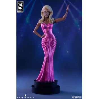 RuPaul s Drag Race: RuPaul Pink Dress Version Maquette