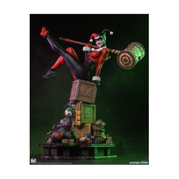 DC Comics Maquette 1/4 Harley Quinn 58 cm