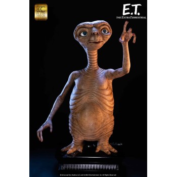 E.T. The Extra-Terrestrial: E.T. Life-Size Statue