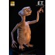 E.T. The Extra-Terrestrial: E.T. Life-Size Statue