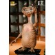 E.T. The Extra-Terrestrial: E.T. Life-Size Statue