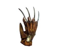 A Nightmare on Elm Street 2 Deluxe Freddy Krueger Glove