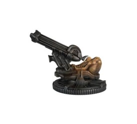 The Alien and Predator Figurine Collection Sp..