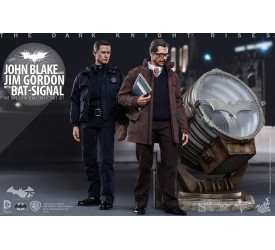 The Dark Knight Rises Movie Masterpiece Actio..