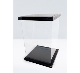 Ultimate Guard Supreme Display Case for 1/6 A..